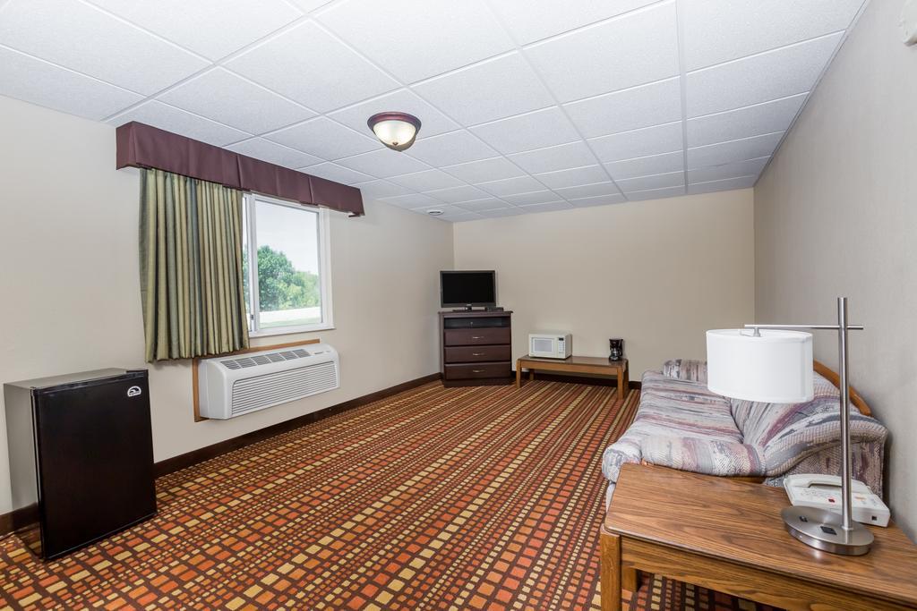 Hotel Super 8 By Wyndham Adair Ia Camera foto